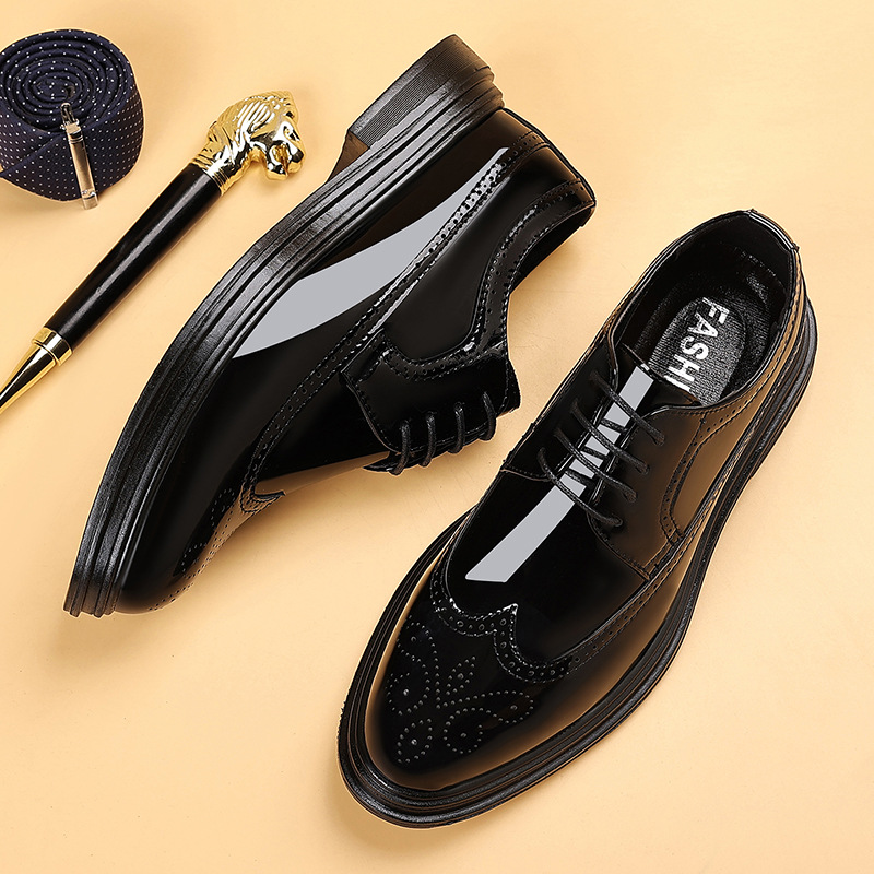 Leather Work Dress - รองเท้าหนังแก้วผู้ชายแบบ Brogue ผูกเชือก ทรง Oxford พื้นหนา