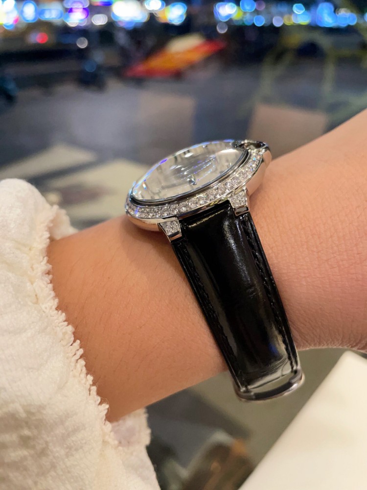 นาฬิกาข้อมือทรงกลมประดับเพชรแว - Leatherwork Ideas บทวิจารณ์และราคา